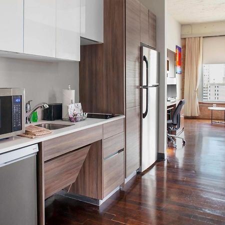 Towneplace Suites By Marriott Dallas Downtown Экстерьер фото